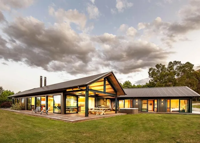 Luxury 4 Bedroom