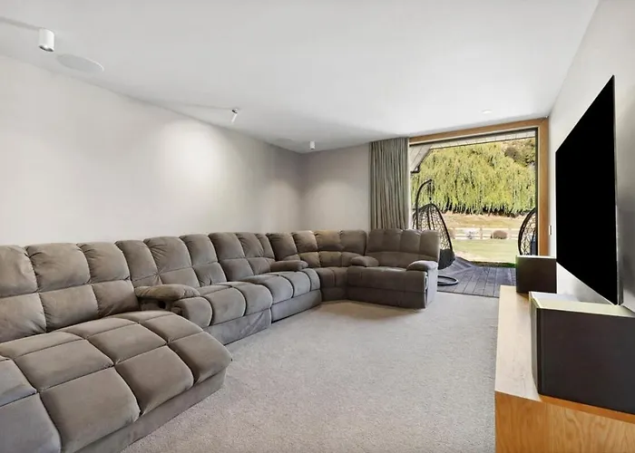 Luxury 4 Bedroom Ferienhaus *